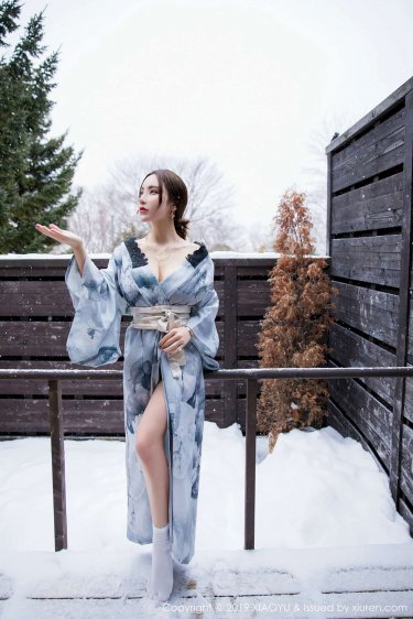 拍戏时滑进去了h